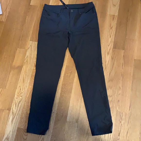 lululemon athletica Other - lululemon Men’s Commission Classic-Fit Pant 32”